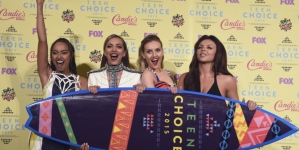 Nina Dobrev gets emotional at Teen Choice Awards, says ‘change means new