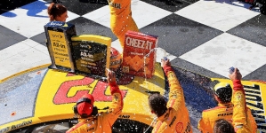 Logano defends Bristol victory to hold off Gibbs drivers