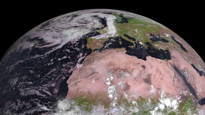 New weather satellite captures photo of Earth