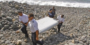 Malaysian PM confirms airplane debris is from MH370 wreckage