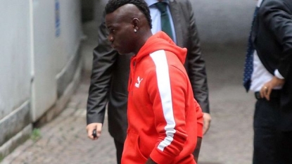 Mario Balotelli Completes AC Milan Medical