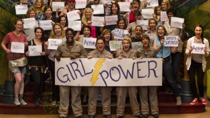 Melissa McCarthy reps girl power with the women of Ghostbusters