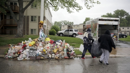 Michael Brown Sr. appeals for peace