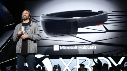 Microsoft HoloLens augmented reality glasses will be available to developers