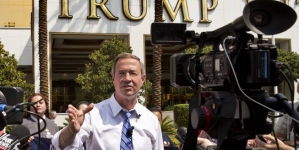 O’Malley takes jabs at Trump in front of Trump Tower