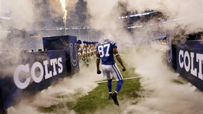 Patriots bring in Reggie Wayne for physical, report says