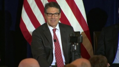 Perry Pledges No Bank Bailouts as President