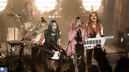 Jem Gets a Solo Contract in New ‘Jem and the Holograms’ Trailer