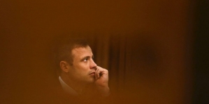 Pistorius to remain in prison