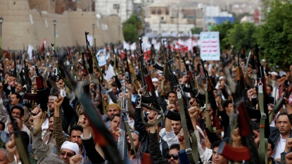 Pro-Hadi Yemeni forces seize al-Anad air base from Houthi rebels