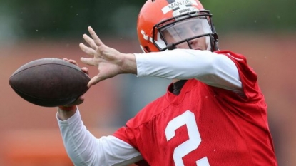 Pryor returns to Ohio State as Browns scrimmage