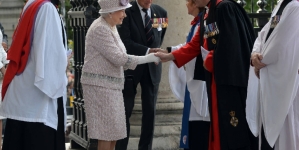 Queen leads VJ Day 70th anniversary