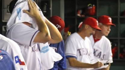 Rangers finish strong to beat Rays 5