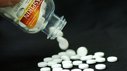 Regular use of aspirin, NSAID`s may reduce risk of colon cancer