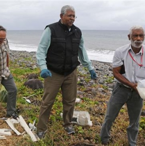 Relatives of flight MH370 victims seek meeting with Malaysian officials