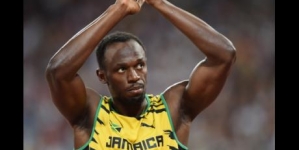 Exhausted Bolt and Gatlin cruise into 200 meters semis