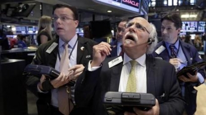 Dow Jones industrials plunge 1000 points in early trading