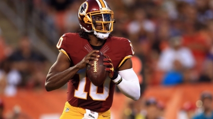 Robert Griffin III Leaves Game With Stinger, Possible Concussion (GIF)