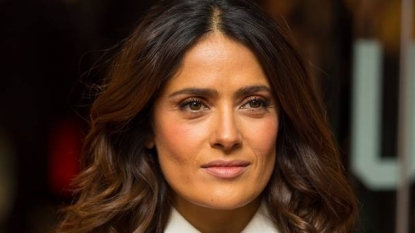 Salma Hayek eats worms