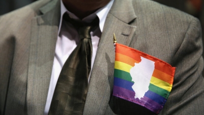 Illinois Gov. Signs Bill Protecting LGBT Youth From Conversion Therapy