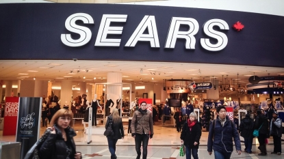 Sears Posts 2Q Profit on Property Sale