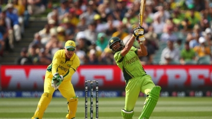 Thrilling one-wicket win hands Pakistan T20 series