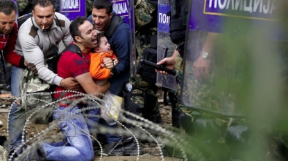 Some 4000 Migrants Cross into Serbia from Macedonia Overnight