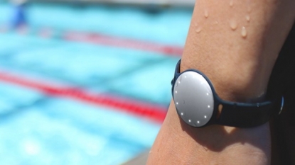 Speedo and Misfit team up on length-tracking swimming wearable