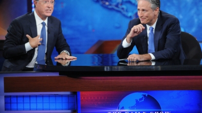 Laughs and Some Tears as Jon Stewart Hosts Last ‘Daily Show’