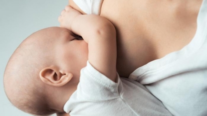 Study Says Breastfeeding Transfers Industrial Chemicals to Infants