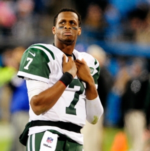 Jets QB Geno Smith Suffers Broken Jaw In Locker Room Fight