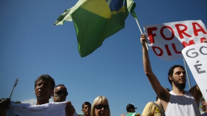 Thousands protest against Brazilian President Dilma Rousseff