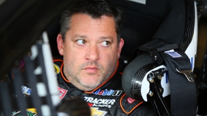 Tony Stewart faces lawsuit over death of sprint auto driver Kevin Ward