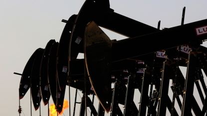 US oil prices rise from six-year low after Chinese yuan devaluation