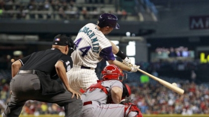 Umps sort out crazy ending, Diamondbacks beat Reds in 10th