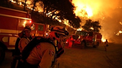 Unruly Northern California fire keeping growing