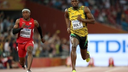 Gatlin, Bolt through to 100m final