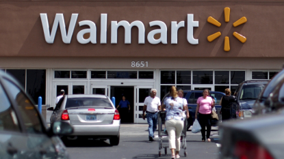 Wal-Mart halts sales of certain guns