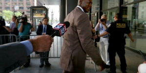 Michael Jordan testifies against defunct grocery store that misused his image