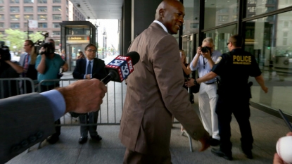 Michael Jordan testifies against defunct grocery store that misused his image