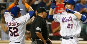 Wilmer Flores Hits Walk-Off in First Game Since Emotional Near