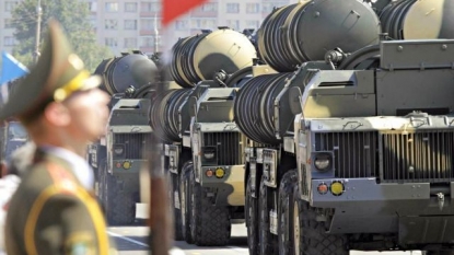 Russian Federation Agrees to Sell S-300 Missiles to Iran