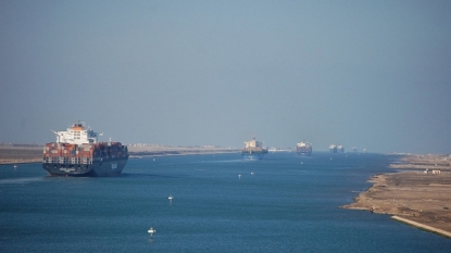 £5.5bn Suez Canal extension opened in Egypt