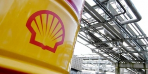 Shell to cut jobs to cope with period of cheap oil