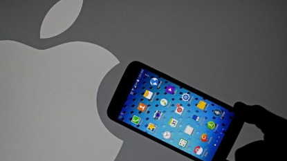 Apple wins ruling to force Samsung to change products