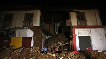 8.3 quake strikes coast of Chile, sends widespread tsunami warnings