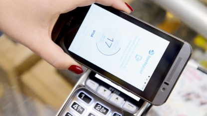 Apple Pay contender Google’s Android Pay launches in the U.S.