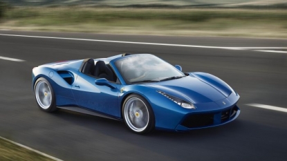 Breathtaking Ferrari 488 Spider Debut Film!