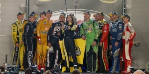 NASCAR Odds: Harvick gets the pole position for the MyAFibRisk.com 400