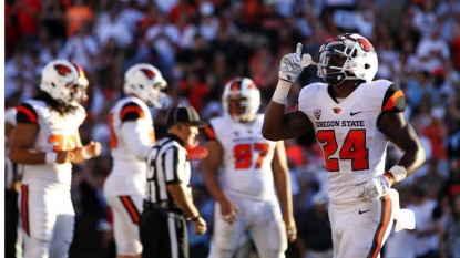 Oregon State pulls away from San Jose State 35-21